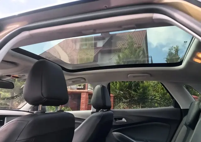 OPEL Grandland X 1.2 Start/Stop Business INNOVATION