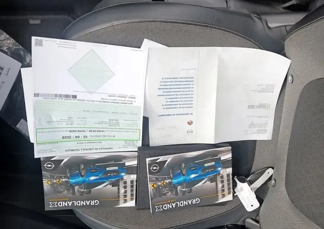 OPEL Grandland X 1.2 Start/Stop Business INNOVATION