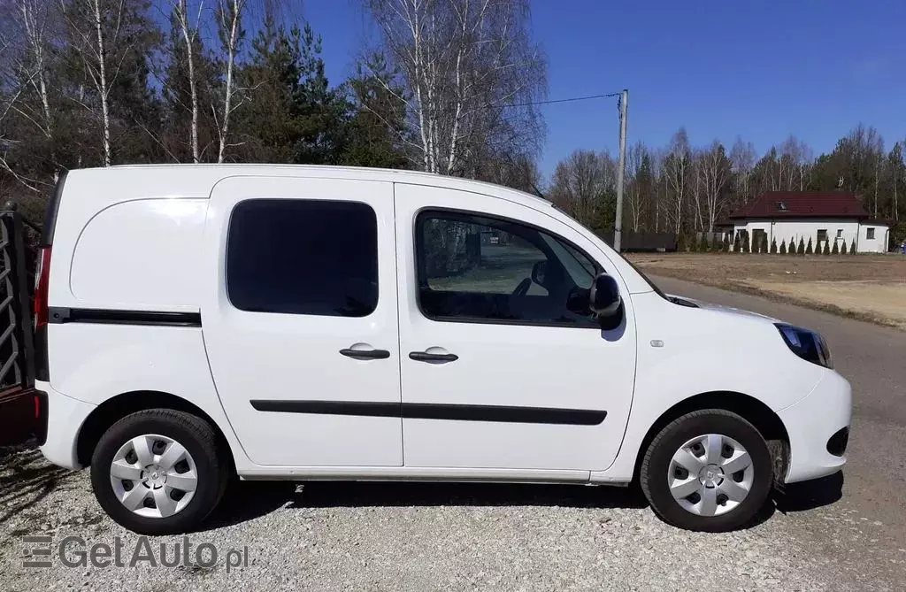 RENAULT Kangoo 