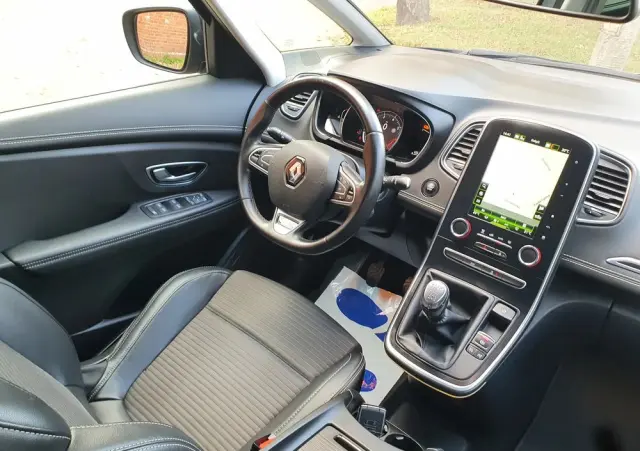 RENAULT Scenic ENERGY TCe 140 INTENS