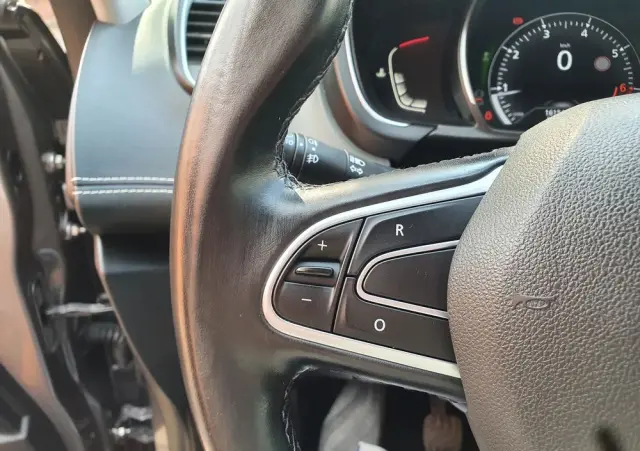 RENAULT Scenic ENERGY TCe 140 INTENS