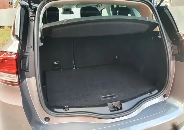 RENAULT Scenic ENERGY TCe 140 INTENS