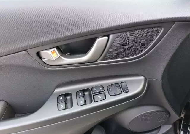 HYUNDAI Kona 1.6 T-GDI DCT 4WD Premium