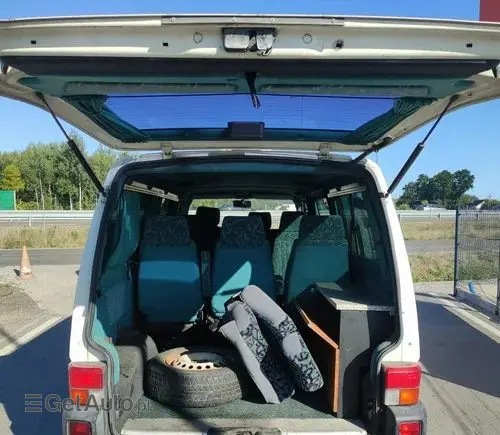 VOLKSWAGEN TRANSPORTER 