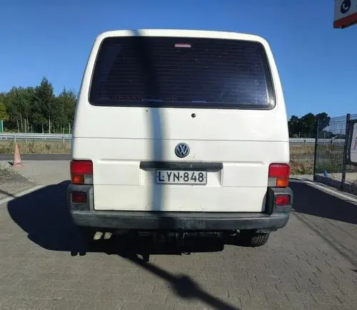VOLKSWAGEN TRANSPORTER 
