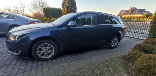 OPEL Insignia 