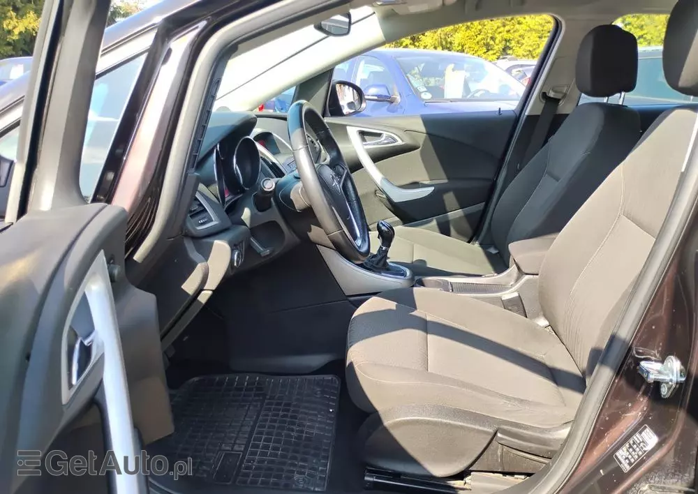 OPEL Astra 1.4 Turbo Exklusiv