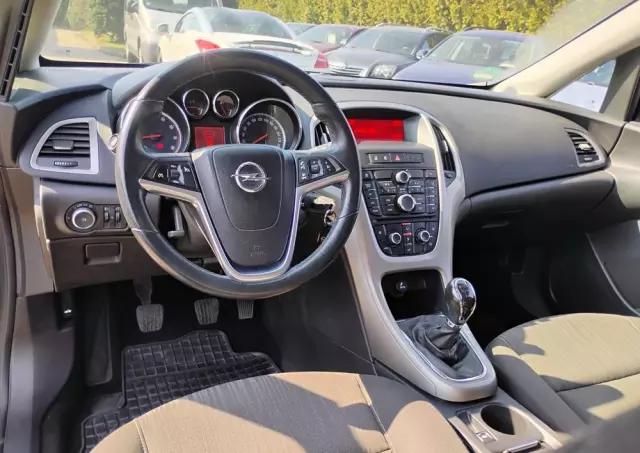 OPEL Astra 1.4 Turbo Exklusiv