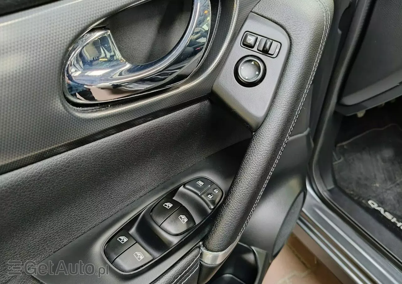 NISSAN Qashqai 1.6 DIG-T Tekna