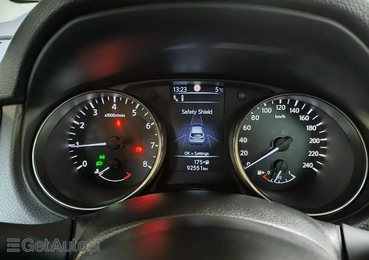 NISSAN Qashqai 1.6 DIG-T Tekna