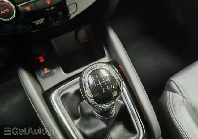 NISSAN Qashqai 1.6 DIG-T Tekna