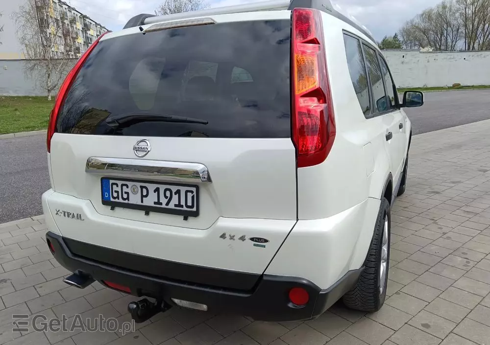 NISSAN X-Trail 2.0 dCi 4x4 DPF Platinum