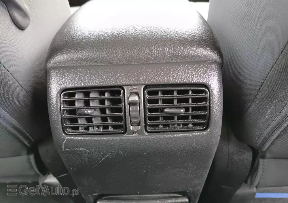 NISSAN X-Trail 2.0 dCi 4x4 DPF Platinum