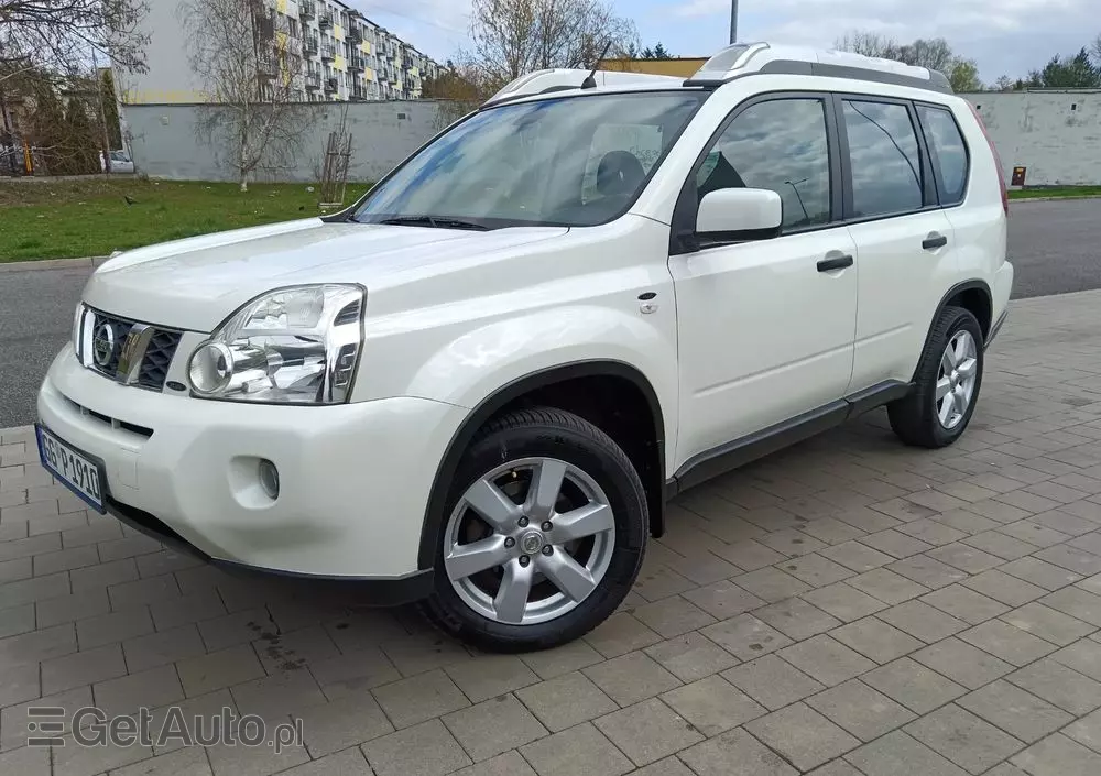 NISSAN X-Trail 2.0 dCi 4x4 DPF Platinum