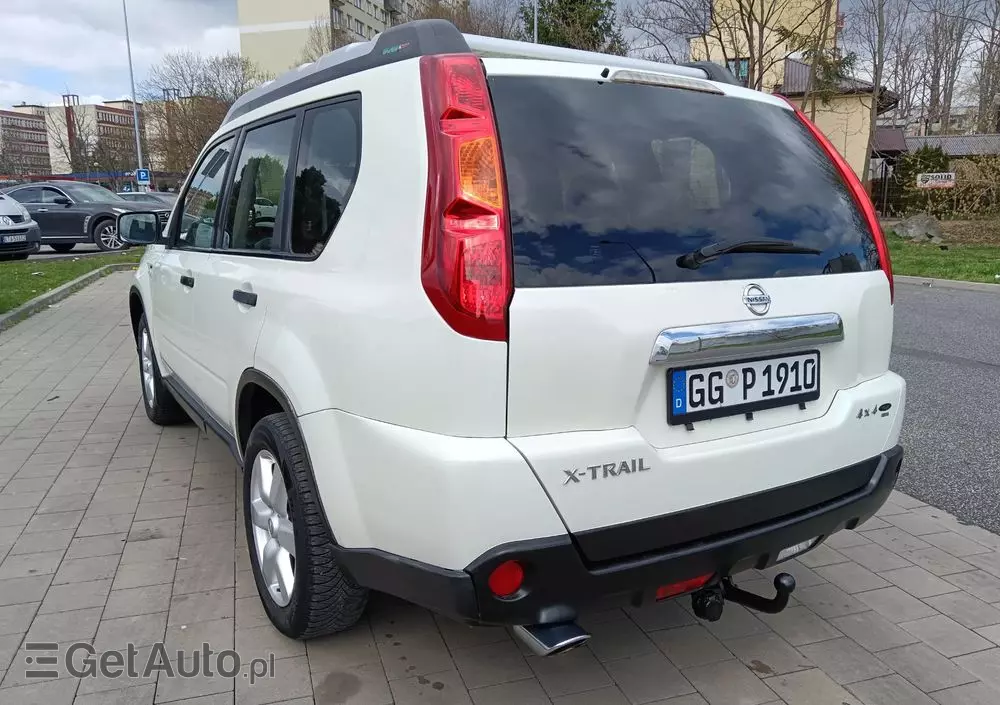 NISSAN X-Trail 2.0 dCi 4x4 DPF Platinum