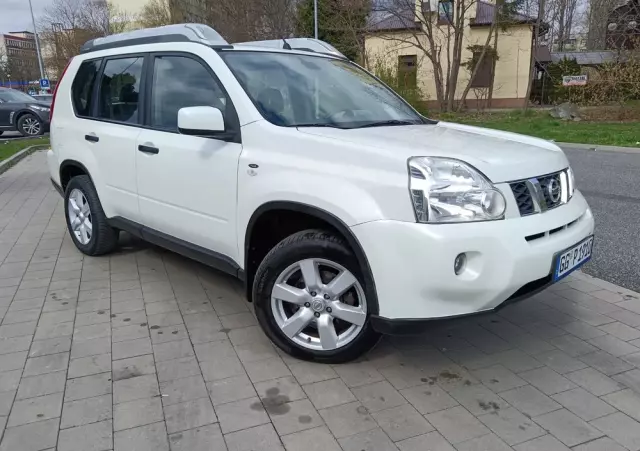 NISSAN X-Trail 2.0 dCi 4x4 DPF Platinum