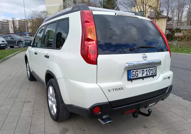 NISSAN X-Trail 2.0 dCi 4x4 DPF Platinum
