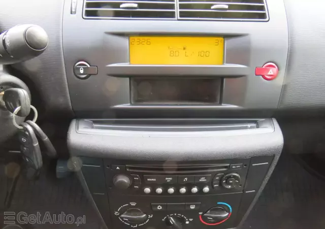 CITROËN C4 1.4 16V Style