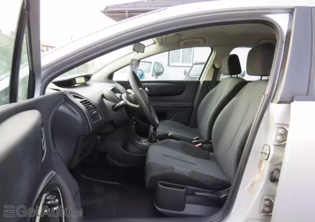 CITROËN C4 1.4 16V Style