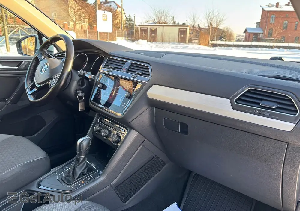 VOLKSWAGEN Tiguan 2.0 TDI SCR (BlueMotion Technology) DSG Comfortline