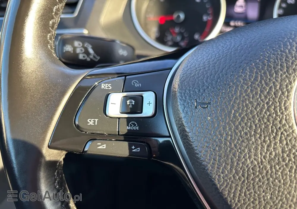 VOLKSWAGEN Tiguan 2.0 TDI SCR (BlueMotion Technology) DSG Comfortline