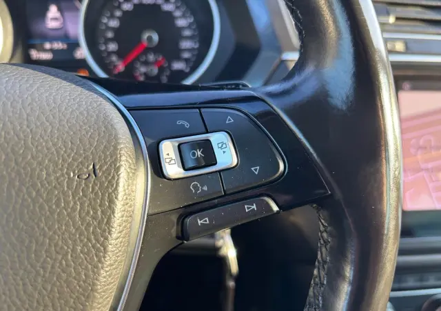 VOLKSWAGEN Tiguan 2.0 TDI SCR (BlueMotion Technology) DSG Comfortline