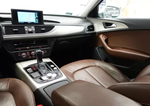 AUDI A6 Avant 2.0 TDI Ultra S tronic