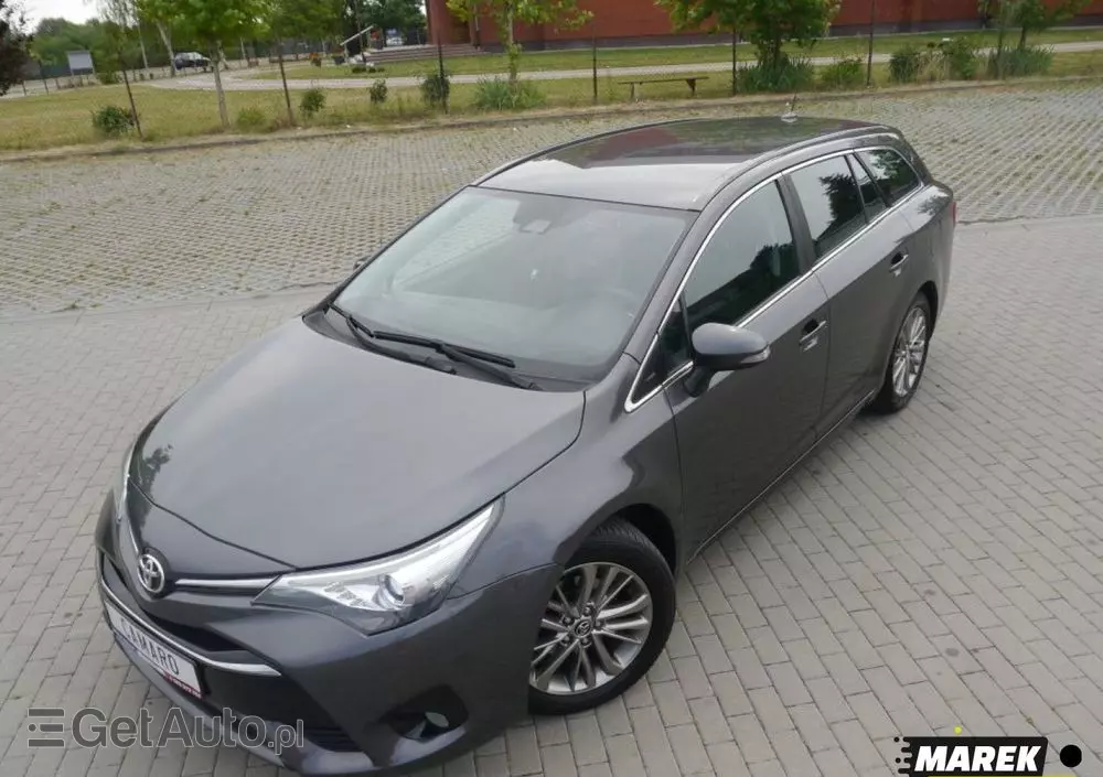 TOYOTA Avensis 