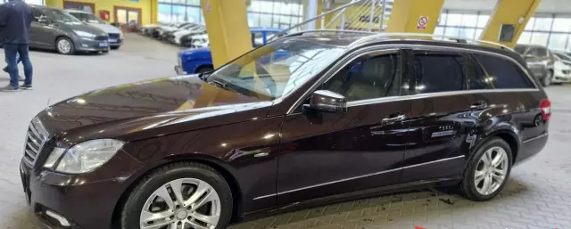 MERCEDES-BENZ Klasa E 