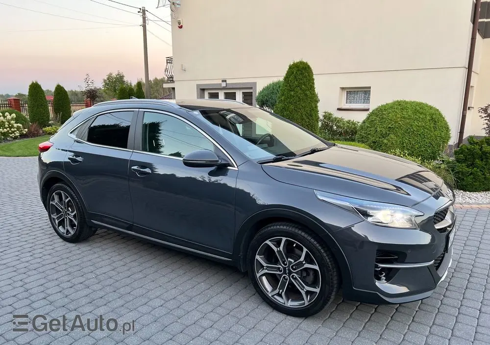 KIA XCeed 1.5 T-GDI L Business Line DCT