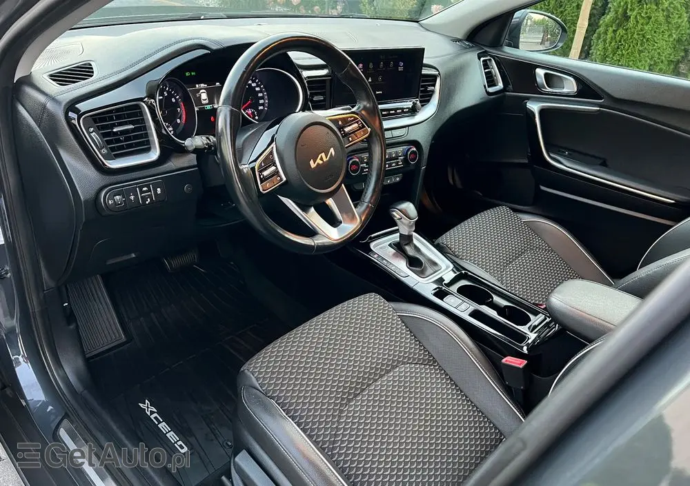 KIA XCeed 1.5 T-GDI L Business Line DCT