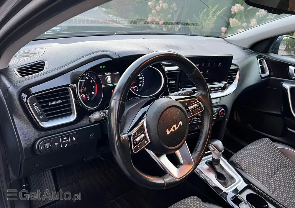 KIA XCeed 1.5 T-GDI L Business Line DCT