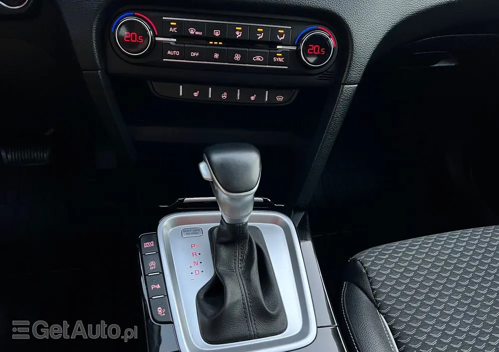 KIA XCeed 1.5 T-GDI L Business Line DCT