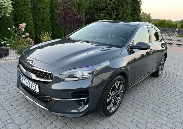 KIA XCeed 1.5 T-GDI L Business Line DCT