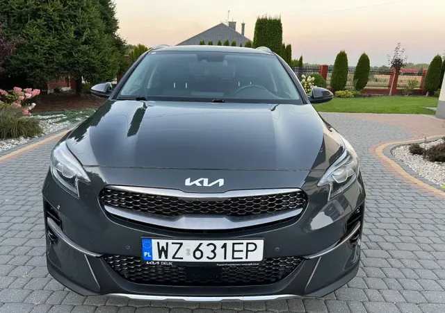 KIA XCeed 1.5 T-GDI L Business Line DCT