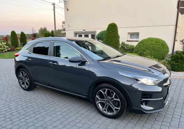 KIA XCeed 1.5 T-GDI L Business Line DCT