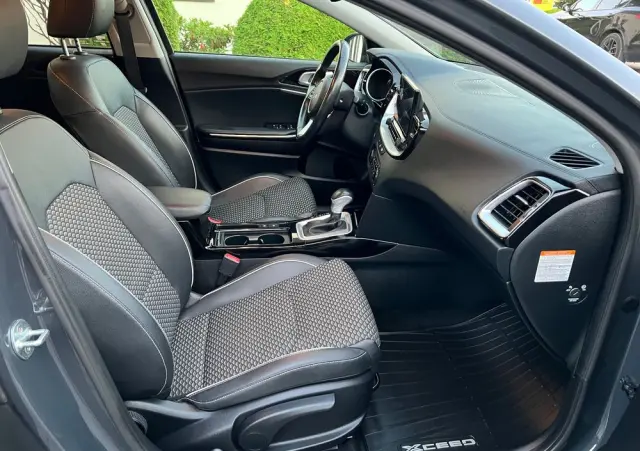 KIA XCeed 1.5 T-GDI L Business Line DCT