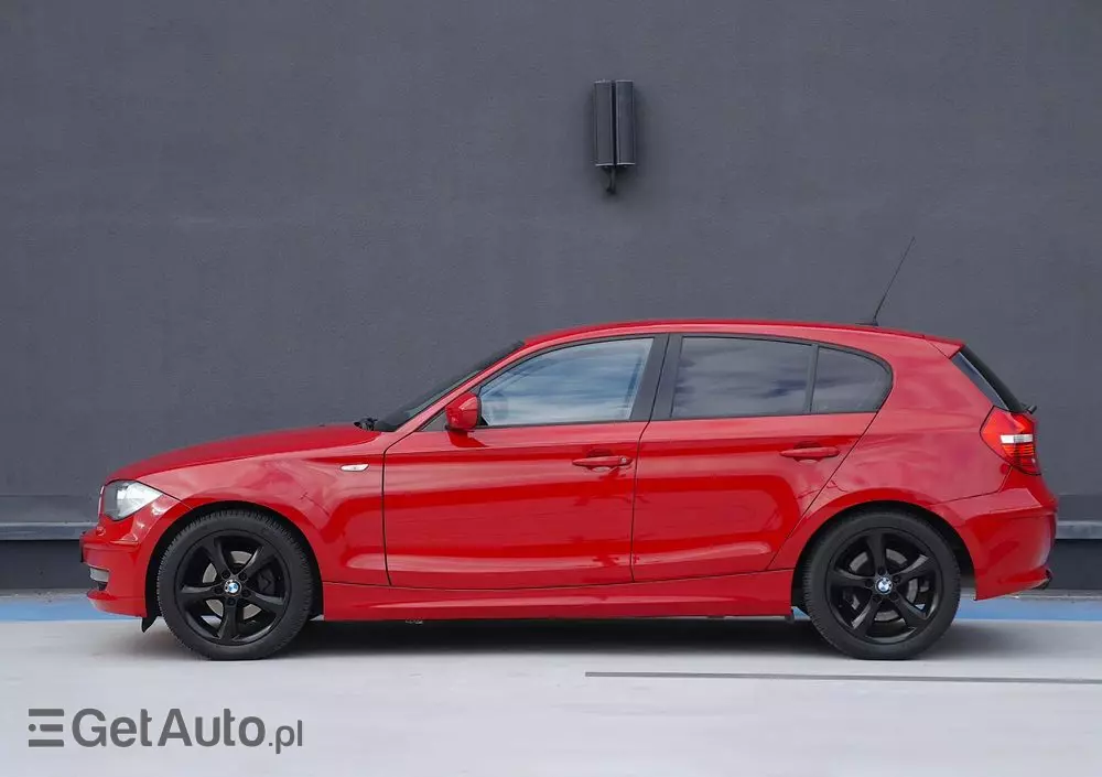 BMW Seria 1 118d DPF Edition Sport