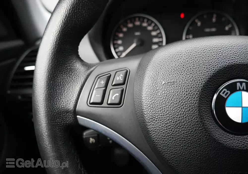 BMW Seria 1 118d DPF Edition Sport