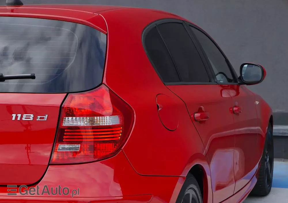 BMW Seria 1 118d DPF Edition Sport