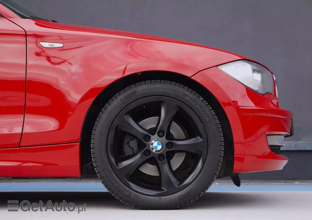 BMW Seria 1 118d DPF Edition Sport