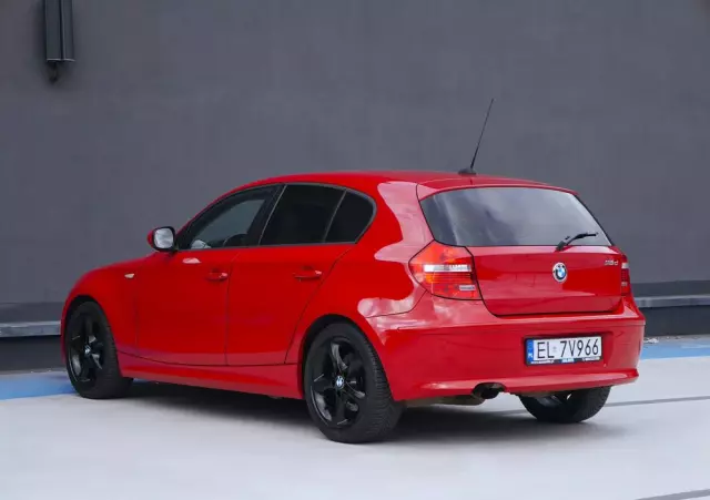 BMW Seria 1 118d DPF Edition Sport