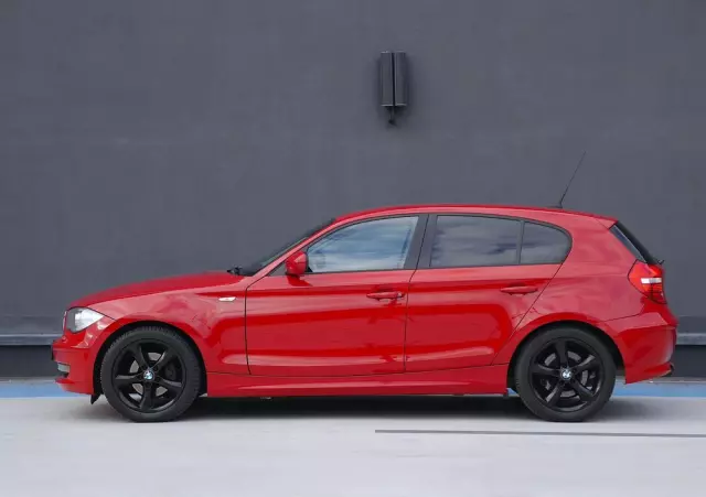 BMW Seria 1 118d DPF Edition Sport