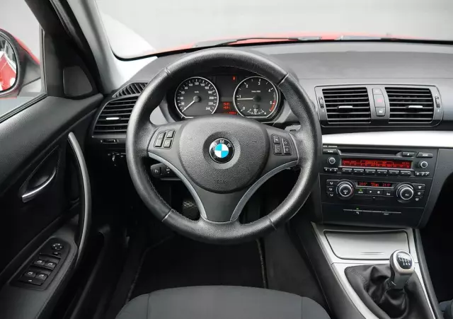 BMW Seria 1 118d DPF Edition Sport