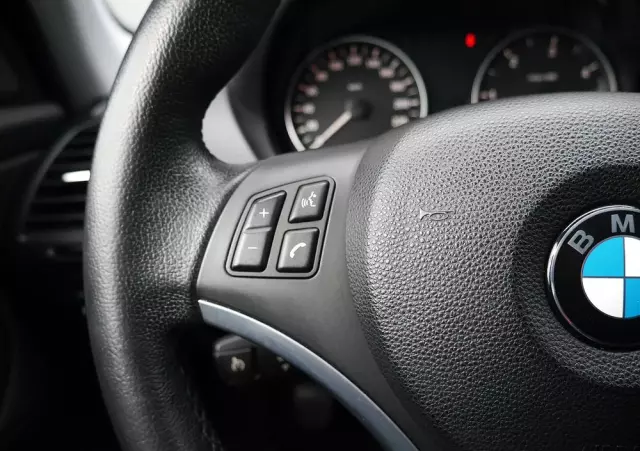 BMW Seria 1 118d DPF Edition Sport