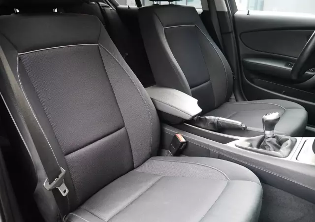 BMW Seria 1 118d DPF Edition Sport