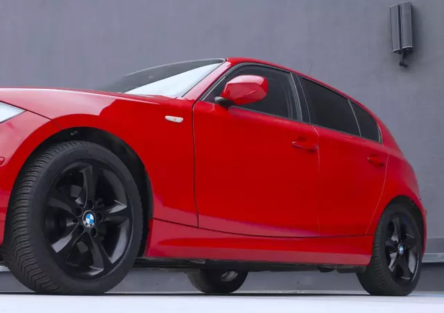 BMW Seria 1 118d DPF Edition Sport