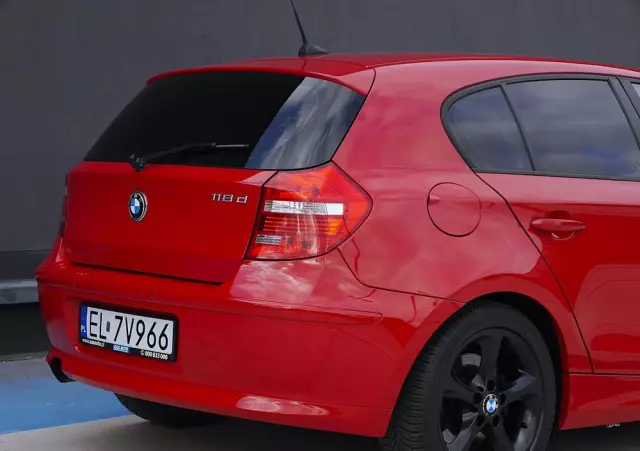 BMW Seria 1 118d DPF Edition Sport