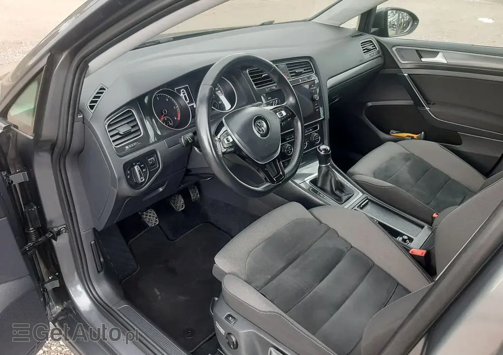 VOLKSWAGEN Golf VII 1.6 TDI BMT Highline