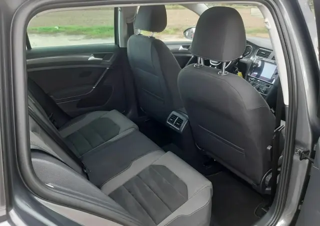 VOLKSWAGEN Golf VII 1.6 TDI BMT Highline